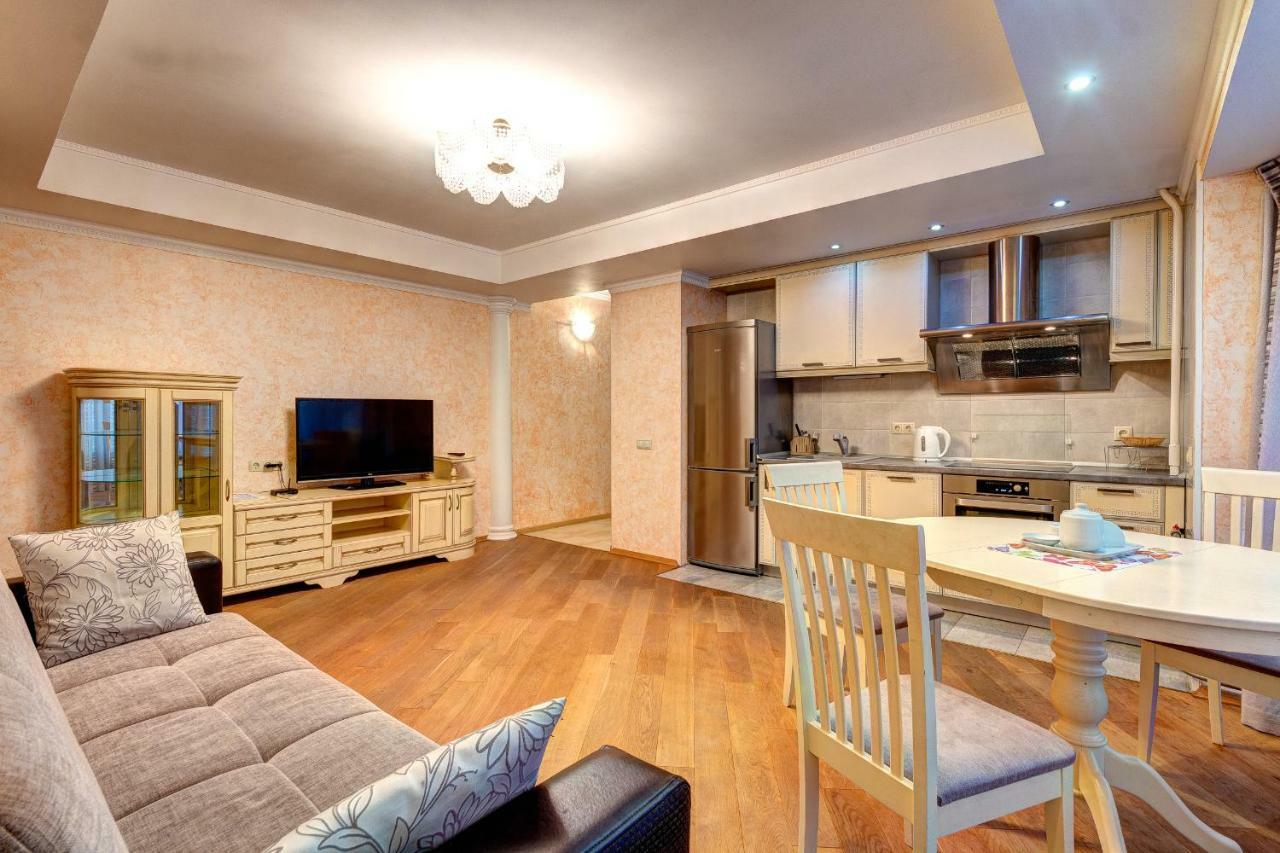 Apartments Near The Shopping Center Gulliver Київ Екстер'єр фото