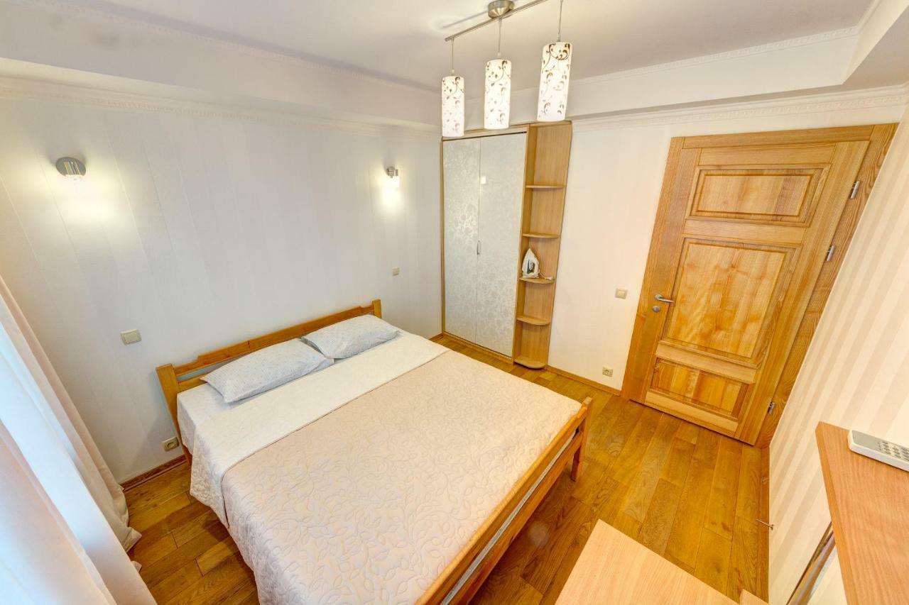 Apartments Near The Shopping Center Gulliver Київ Екстер'єр фото